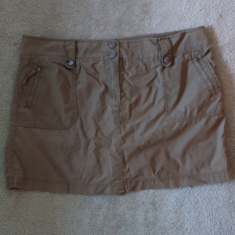 Olive Green Mini Skirt with Pockets And Shorts Underneath (Plus Size)
